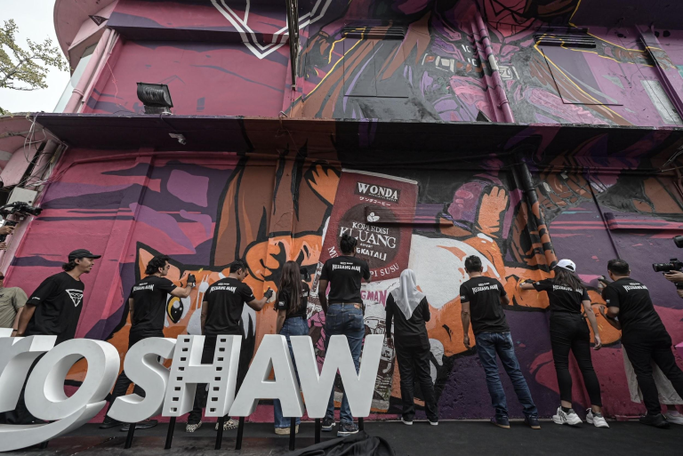 Mural Gergasi Keluang Man di Kluang Tarikan Baru buat Pelancong – 2024
