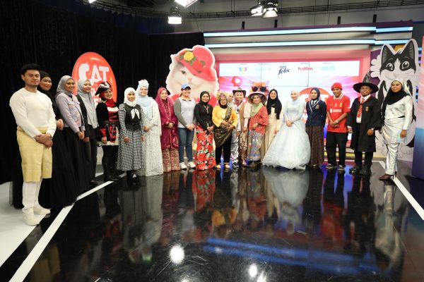 Pertama di Malaysia, Kucing Jadi Ikon Fesyen!